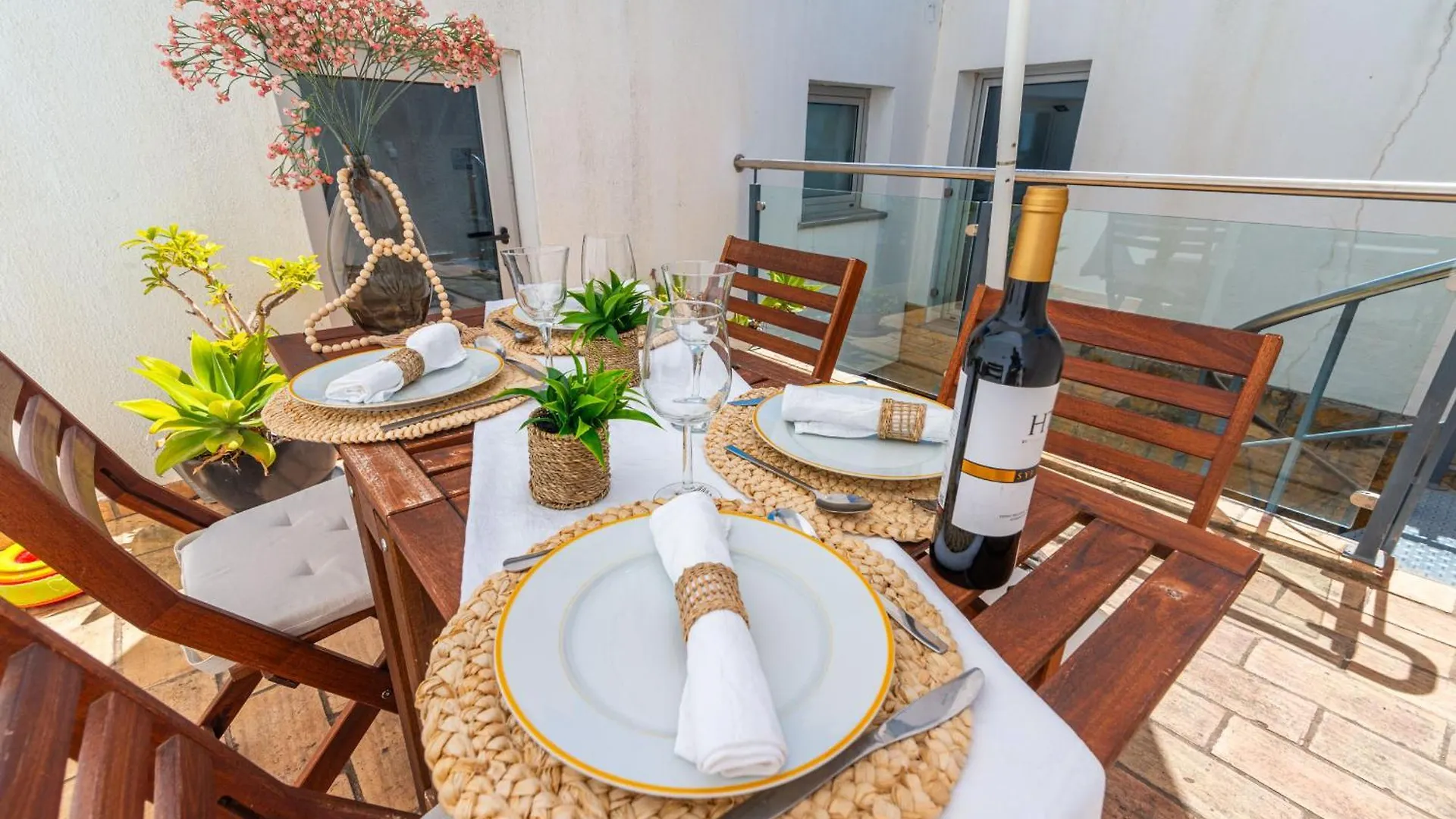 White & Grey House Villa Tavira