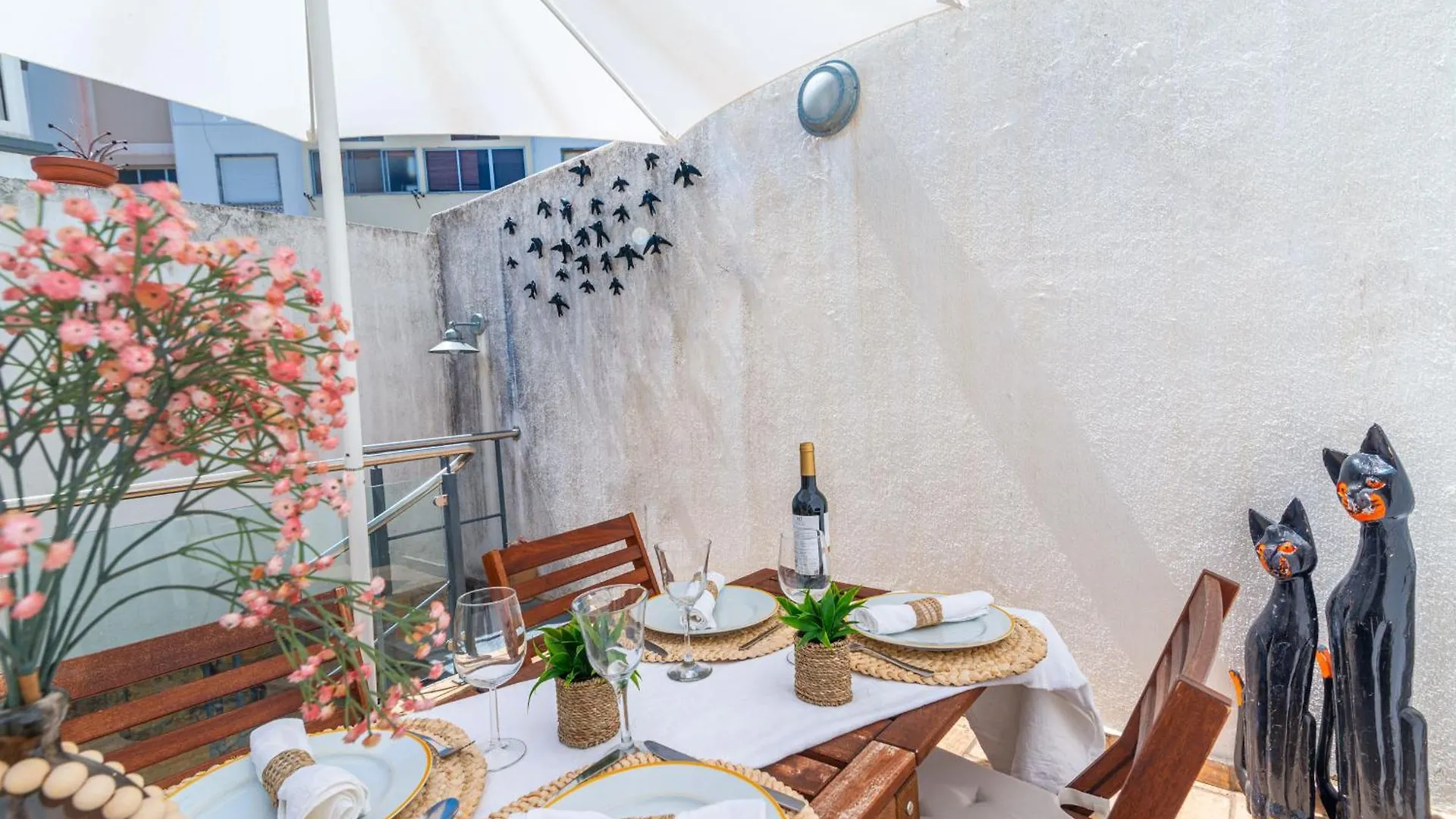 White & Grey House Villa Tavira